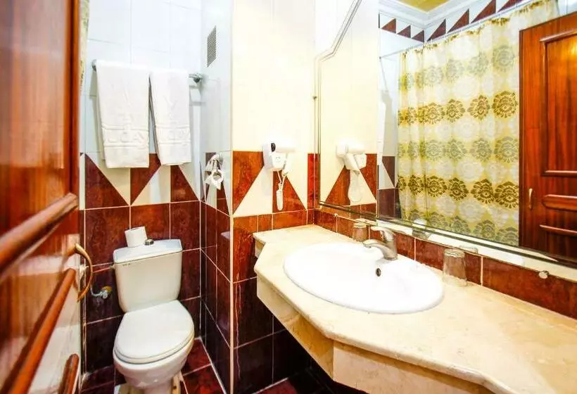 اتاق استاندارد سه نفره, Oudaya & Spa
