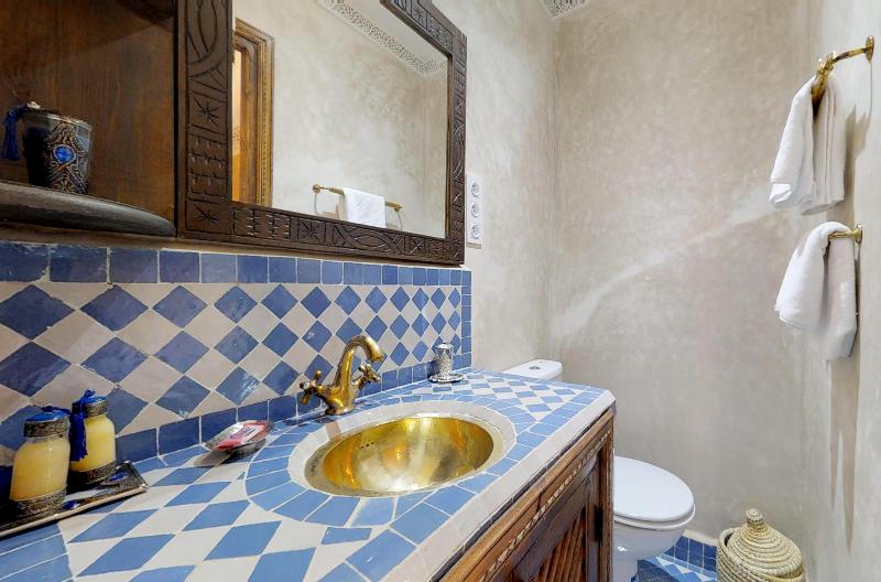 غرفة قياسية, Posada De Roger