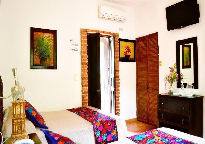 غرفة قياسية, Posada De Roger