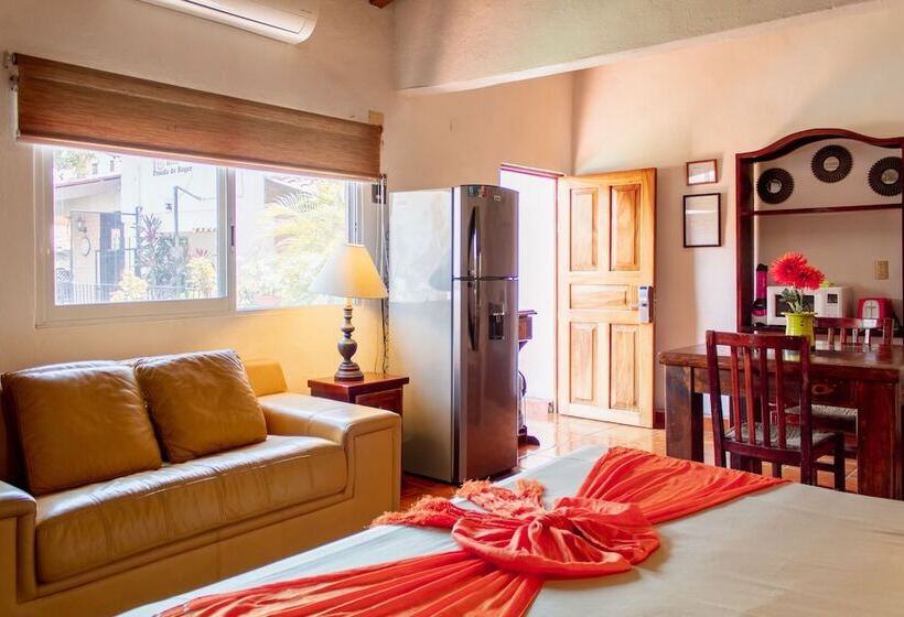 جناح, Posada De Roger