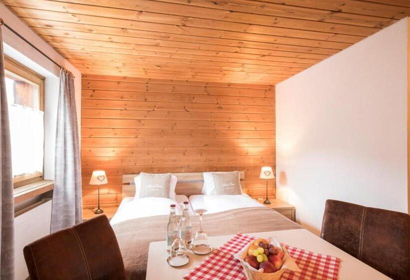 غرفة قياسية ثلاثية, Suretta