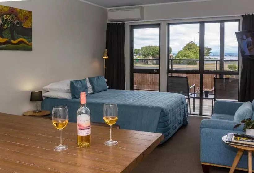 آپارتمان لوکس 1 خوابه, Le Chalet Suisse Motel Taupo