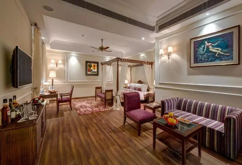 Superior Suite
