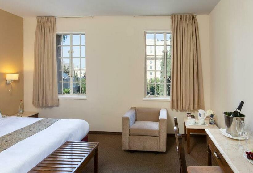 标准间, Ymca Three Arches