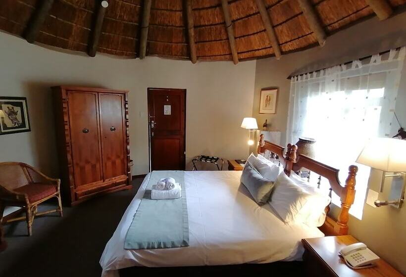 חדר משפחתי, Eight Bells Mountain Inn