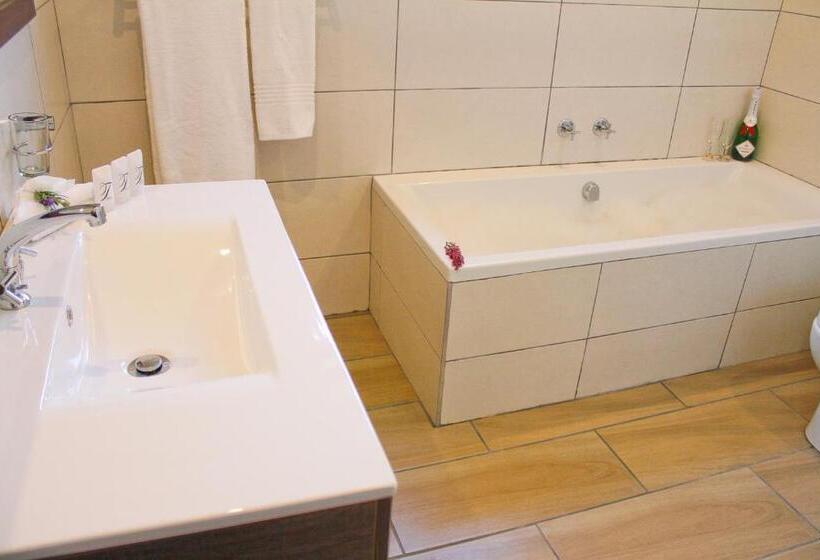 חדר סטנדרט נוף להרים, Eight Bells Mountain Inn