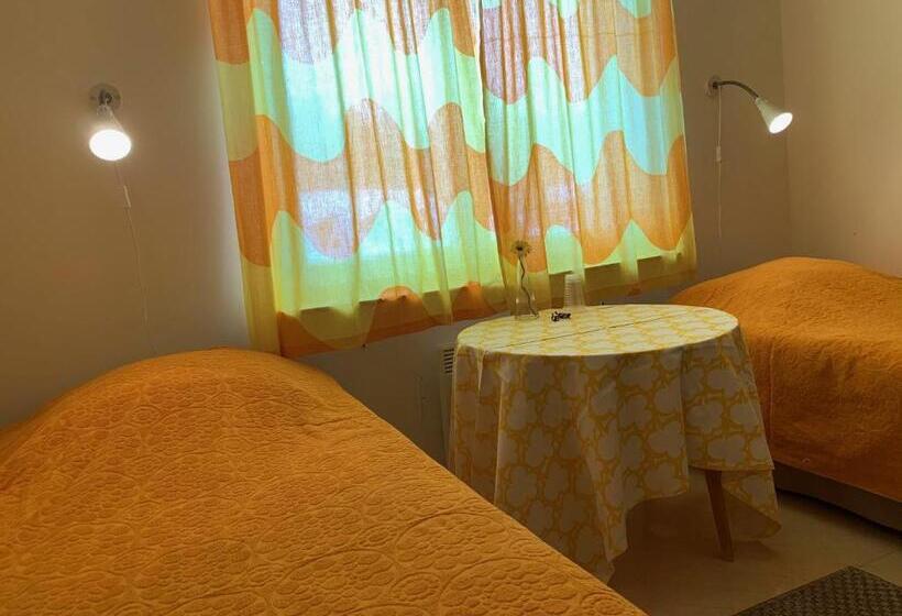 חדר סטנדרט חדר אמבטיה משותף, Hetan Majatalo