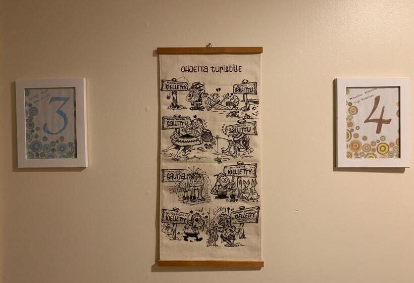 חדר סטנדרטי לארבעה עם חדר אמבטיה משותף, Hetan Majatalo