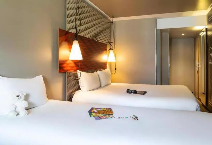 اتاق استاندارد سه نفره, Ibis Marne La Vallée Noisy