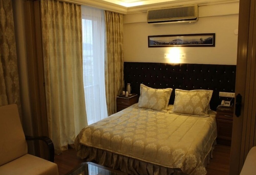 Номер Стандарт, Kittur