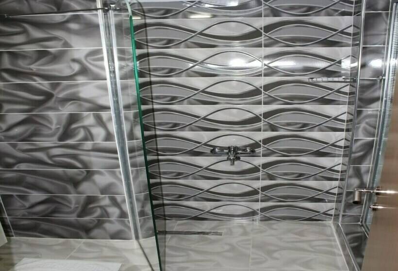 Номер Стандарт, Kittur