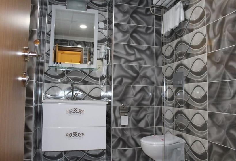 Номер Стандарт Трехместный, Kittur