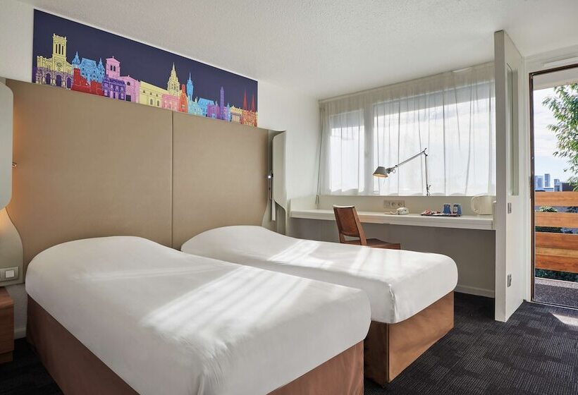 スタンダードルーム, Kyriad Brie Comte Robert