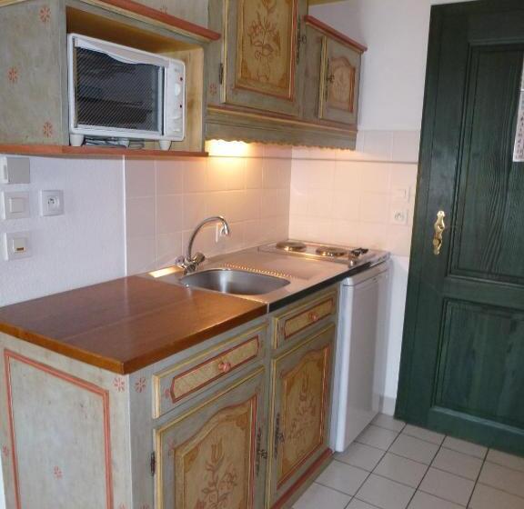 إستوديو قياسى, La Cour Du Bailli Suites & Spa