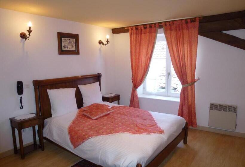 Студия Стандарт, La Cour Du Bailli Suites & Spa