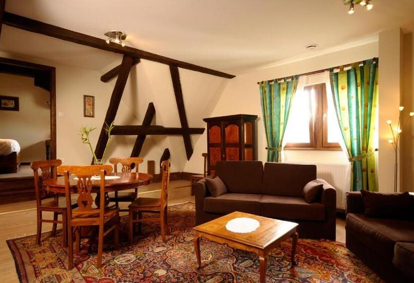 جناح عائلي, La Cour Du Bailli Suites & Spa