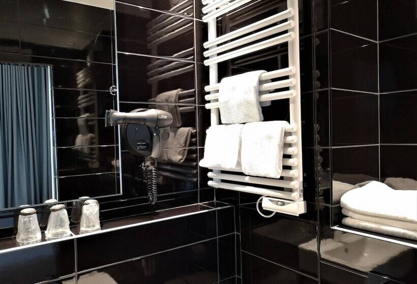 اتاق خانوادگی, Libertel Gare Du Nord Suede