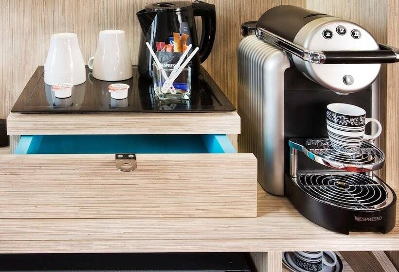 اتاق کلاب, Libertel Gare Du Nord Suede