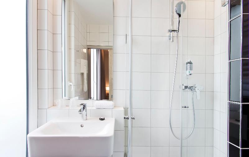 اتاق کلاب, Libertel Gare Du Nord Suede