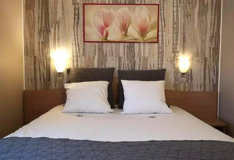 Standard-huone, Logis Hôtel Le Relais Du Parisis