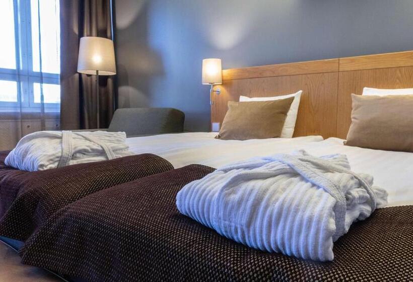 Номер Superior, Scandic Tampere City