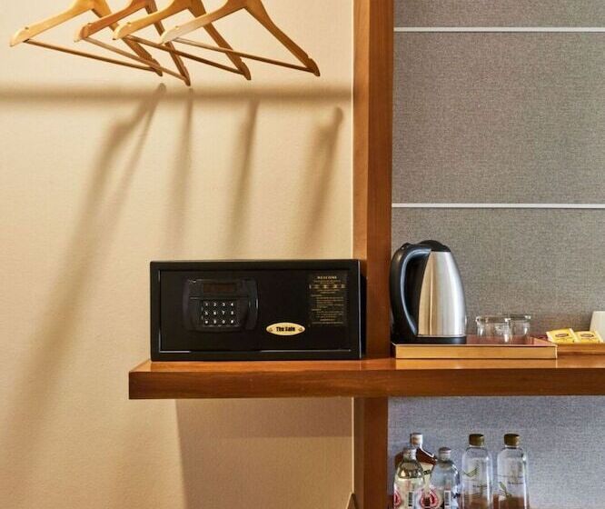 اتاق سوپریور, The Beverly Hotel Pattaya