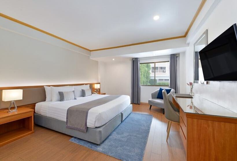 اتاق سوپریور, The Beverly Hotel Pattaya