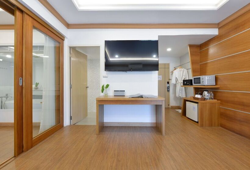 سوییت, The Beverly Hotel Pattaya