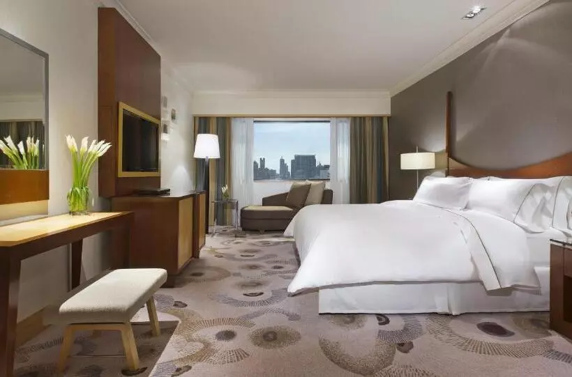اتاق اجرایی با تخت بزرگ, The Westin Grande Sukhumvit Bangkok