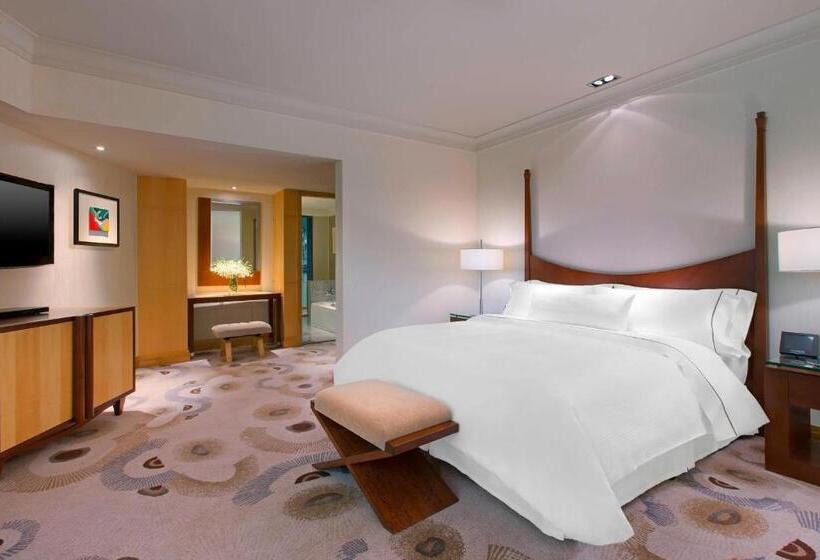 Deluxe Suite King Bed, The Westin Grande Sukhumvit Bangkok