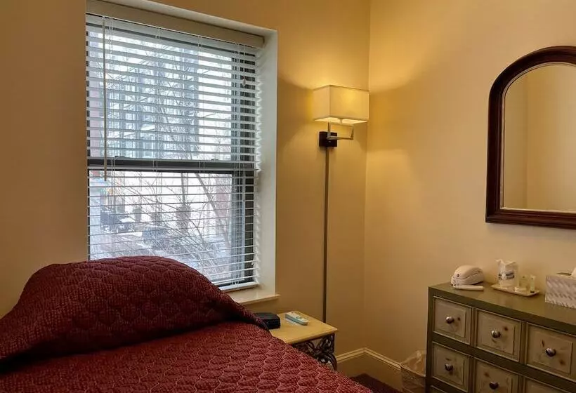اتاق استاندارد یک تخته با سرویس بهداشتی مشترک, Oasis Guest House