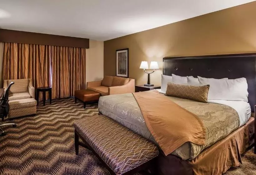 キングサイズベッドのスタンダードルーム, Best Western Plus Gold Country Inn