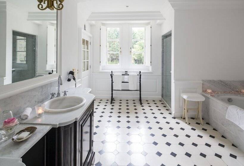 スイート, Château De Mirambeau