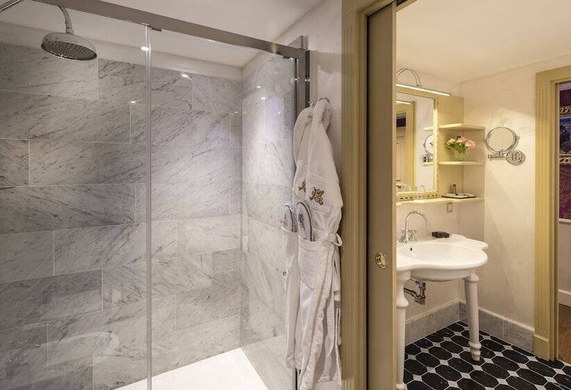 クラシックルーム, Château De Mirambeau