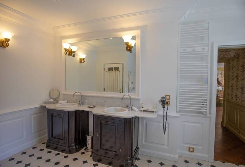 スイート, Château De Mirambeau