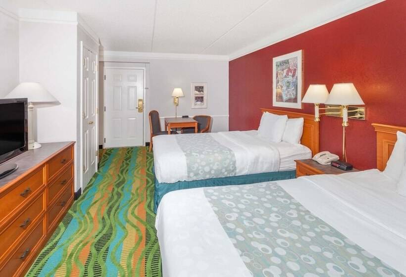 اتاق استاندارد با 2 تخت دوبل, Days Inn & Suites By Wyndham Arlington Heights