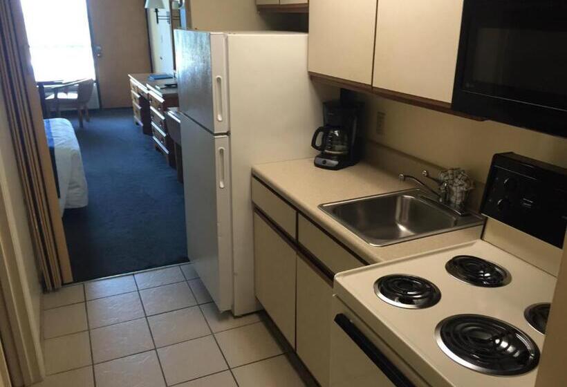 2 Bedrooms Suite Sea View, Holiday Sands South