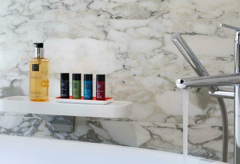 ドゥプレックスルーム, Hôtel Artus