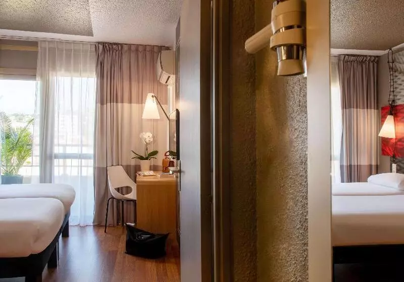 اتاق استاندارد, Ibis Cannes Plage La Bocca