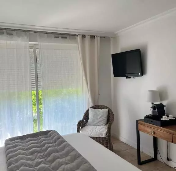 اتاق سوپریور با تخت بزرگ, Mas Angelussi   Le Clos Du Soleil