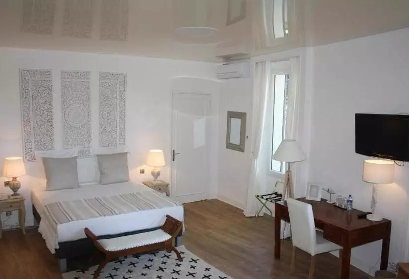 اتاق لوکس با تخت بزرگ, Mas Angelussi   Le Clos Du Soleil