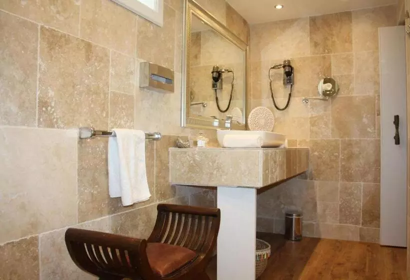 اتاق لوکس با تخت بزرگ, Mas Angelussi   Le Clos Du Soleil