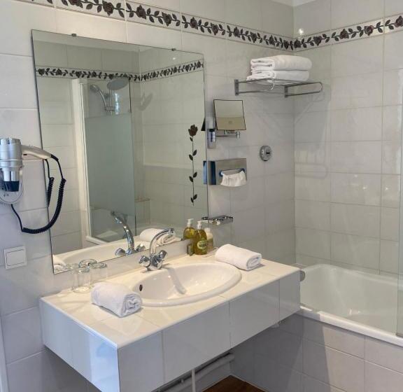 이코노미 룸, Mas Angelussi   Le Clos Du Soleil