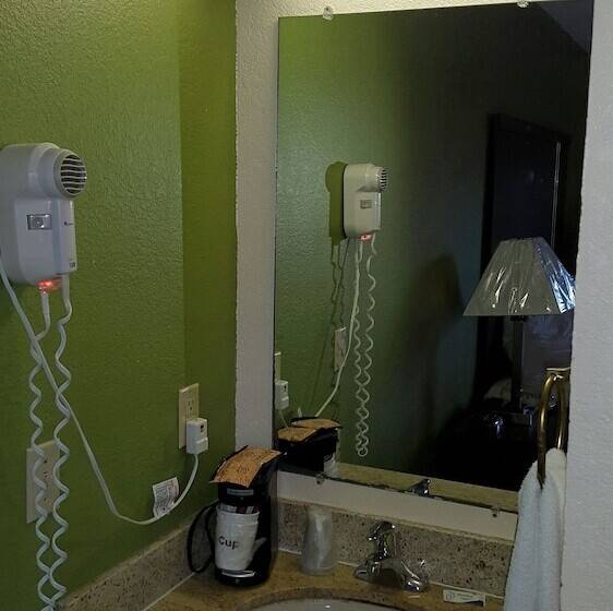 غرفه قياسيه سريرين مزدوجين, Mountain Valley Inn