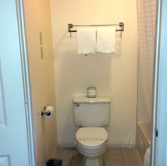 غرفه قياسيه سريرين مزدوجين, Mountain Valley Inn