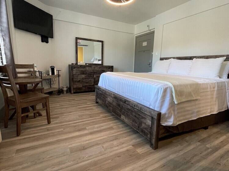 جناح عائلي, Nevada & Gambling Hall