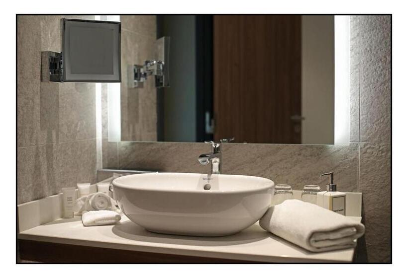 스탠다드 룸, Radisson Hotel Nice Airport