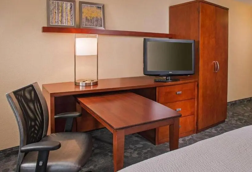 身障者適用キングサイズベッドルーム, Sonesta Select Charlotte University Research Park