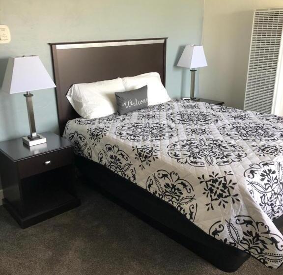 Номер Стандарт, El Rancho Motel