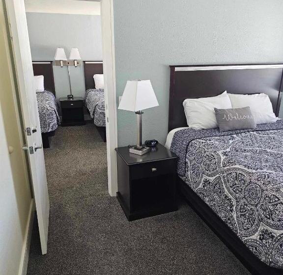 Семейный Номер Deluxe, El Rancho Motel